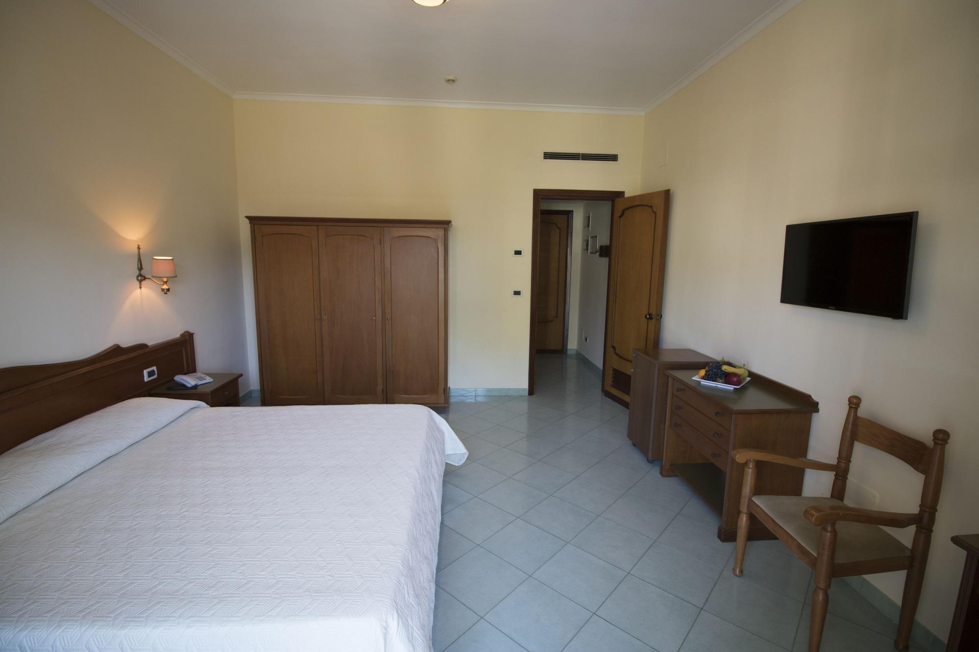 Hotel Terme Alexander Ischia Exterior foto