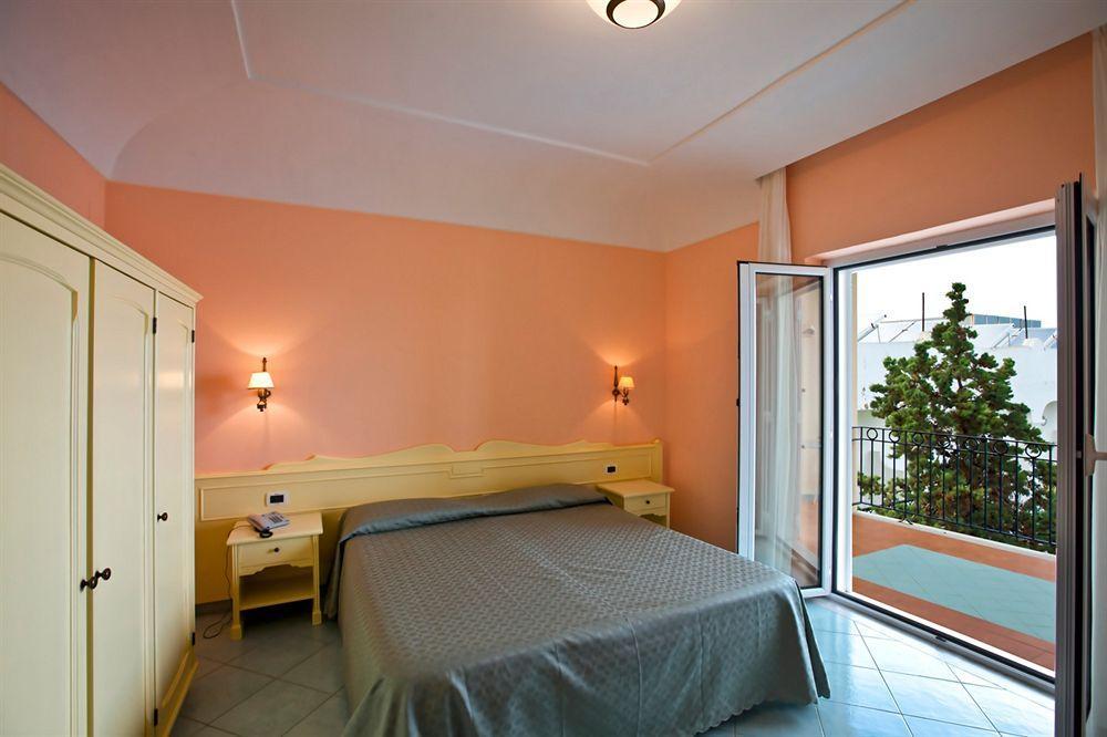 Hotel Terme Alexander Ischia Exterior foto