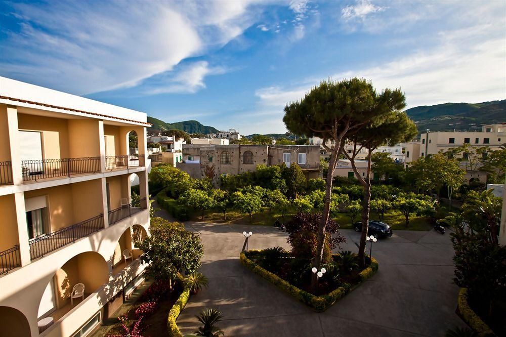 Hotel Terme Alexander Ischia Exterior foto