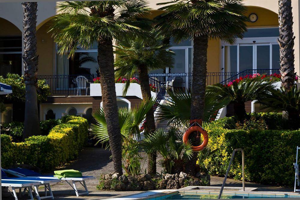 Hotel Terme Alexander Ischia Exterior foto