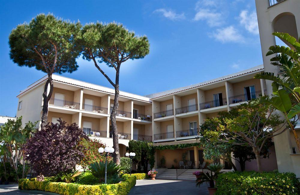 Hotel Terme Alexander Ischia Exterior foto