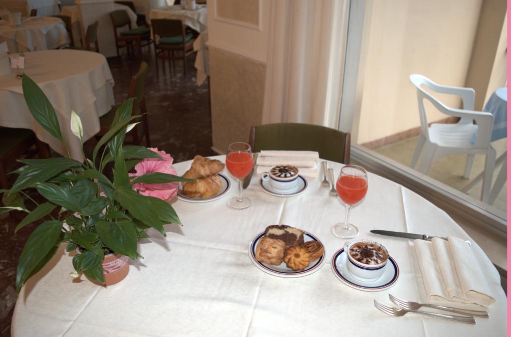Hotel Terme Alexander Ischia Exterior foto